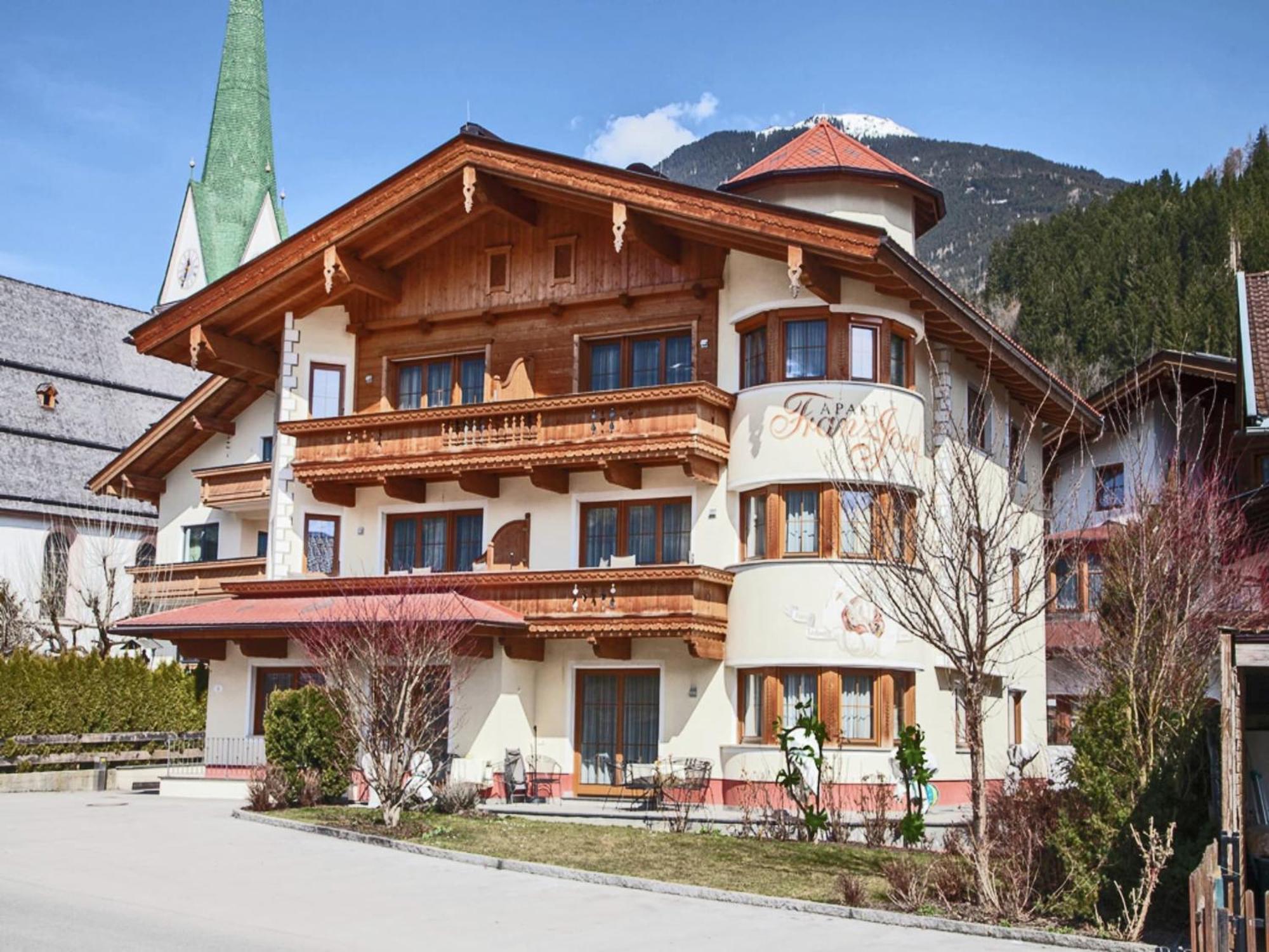 Attractive Holiday Home In Kaltenbach On The Ski Slope Stumm Eksteriør billede