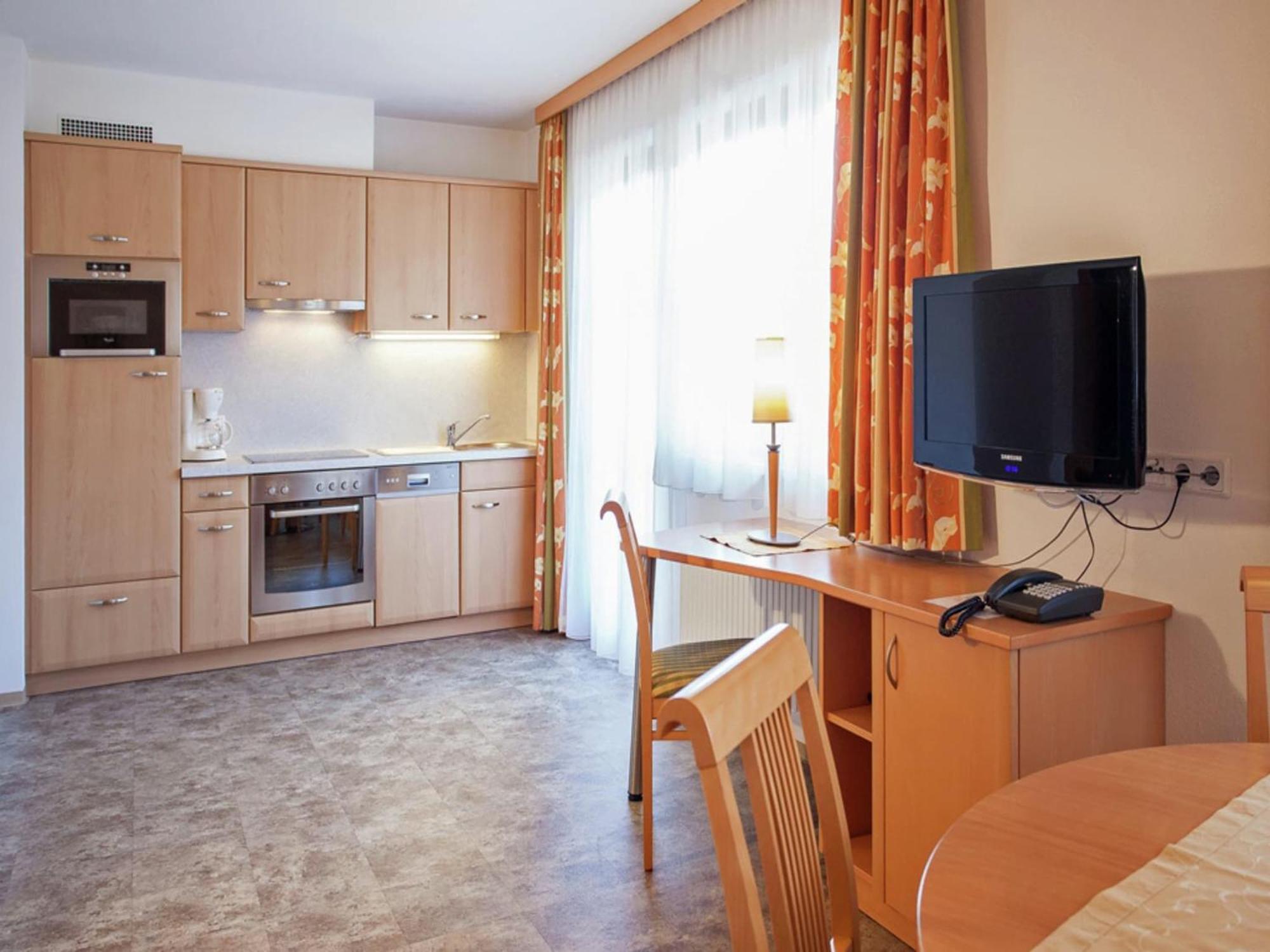 Attractive Holiday Home In Kaltenbach On The Ski Slope Stumm Eksteriør billede
