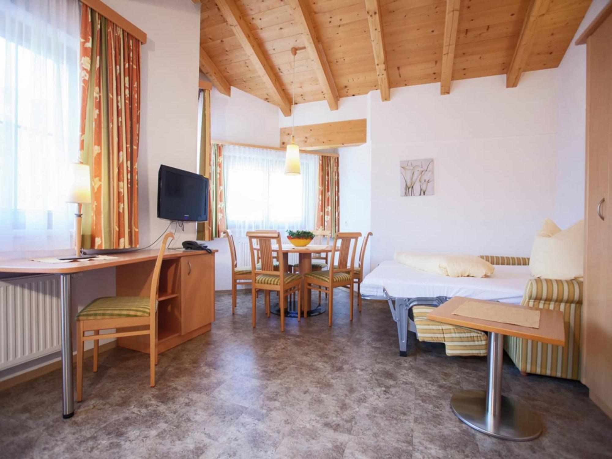 Attractive Holiday Home In Kaltenbach On The Ski Slope Stumm Eksteriør billede