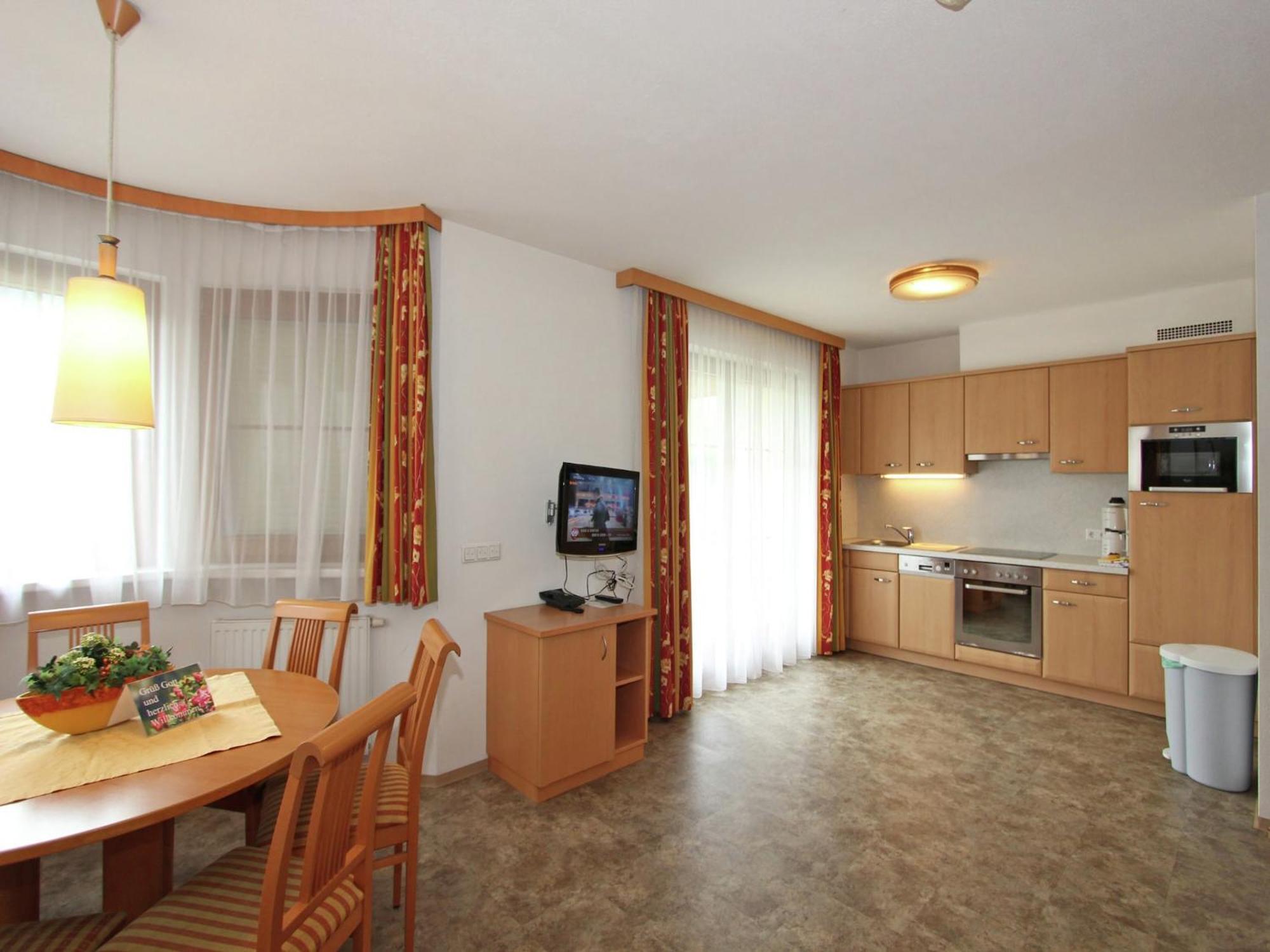 Attractive Holiday Home In Kaltenbach On The Ski Slope Stumm Eksteriør billede