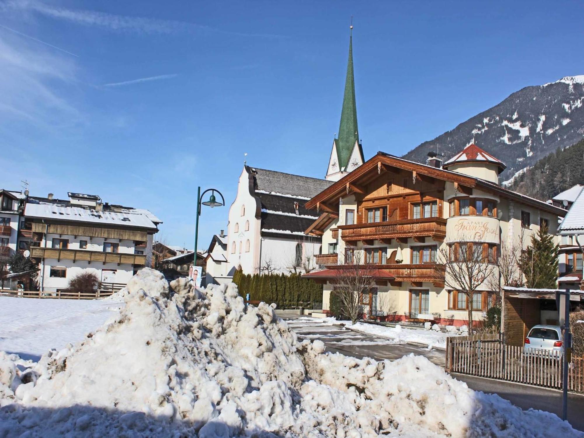 Attractive Holiday Home In Kaltenbach On The Ski Slope Stumm Eksteriør billede